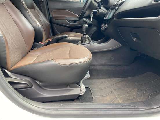 CHEVROLET-COBALT-2018