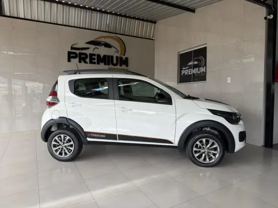 FIAT MOBI 1.0 EVO FLEX TREKKING MANUAL FIAT MOBI 1.0 EVO FLEX TREKKING MANUAL