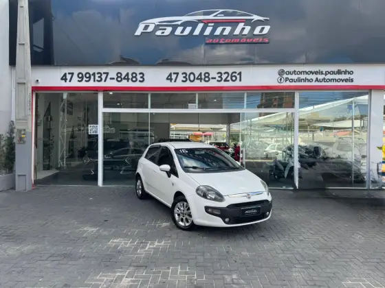 FIAT PUNTO 1.4 ATTRACTIVE 8V FLEX 4P MANUAL FIAT PUNTO 1.4 ATTRACTIVE 8V FLEX 4P MANUAL