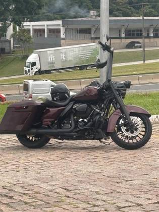 HARLEY-DAVIDSON ROAD KING SPECIAL 