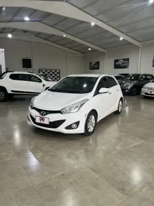 HYUNDAI HB20 1.6 PREMIUM 16V FLEX 4P AUTOMÁTICO HYUNDAI HB20 1.6 PREMIUM 16V FLEX 4P AUTOMÁTICO