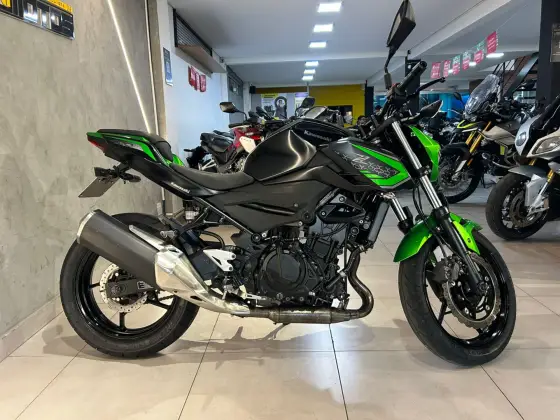 KAWASAKI Z400 KAWASAKI Z400