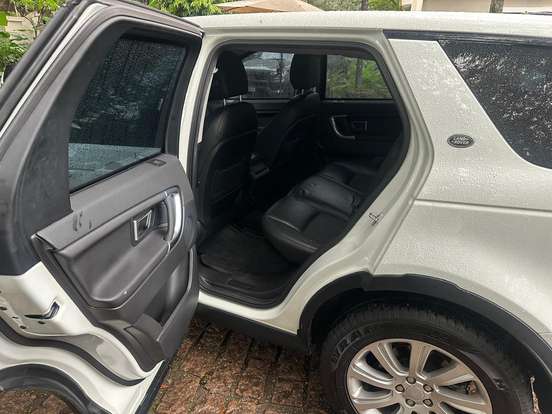 LAND ROVER-DISCOVERY SPORT-2.0 16V SI4 TURBO GASOLINA SE 4P AUTOMÁTICO LAND ROVER-DISCOVERY SPORT-2015