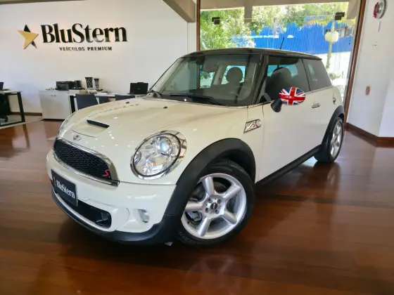 MINI COOPER 1.6 S 16V TURBO GASOLINA 2P AUTOMÁTICO MINI COOPER 1.6 S 16V TURBO GASOLINA 2P AUTOMÁTICO