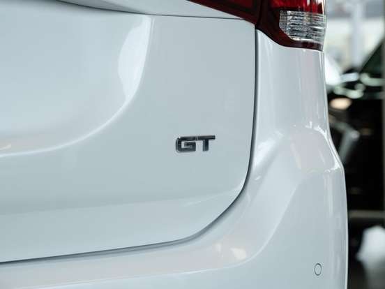 MITSUBISHI-OUTLANDER-3.0 GT 4X4 V6 24V GASOLINA 4P AUTOMÁTICO MITSUBISHI-OUTLANDER-2015