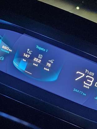 PEUGEOT-208-2023