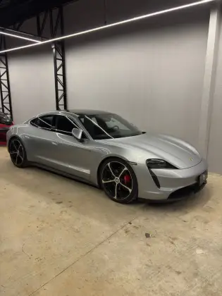 PORSCHE TAYCAN 4S ELÉTRICO