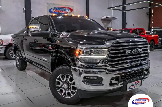 RAM 3500 6.7 I6 TURBO DIESEL LIMITED LONGHORN CD 4X4  AUTOMÁTICO