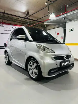 SMART FORTWO 1.0 COUPÊ TURBO 12V GASOLINA 2P AUTOMÁTICO