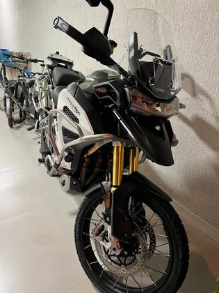 TRIUMPH TIGER 1200 RALLY EXPLORER 