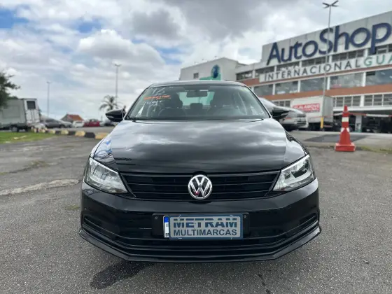 VOLKSWAGEN JETTA 2.0 TRENDLINE FLEX 4P TIPTRONIC