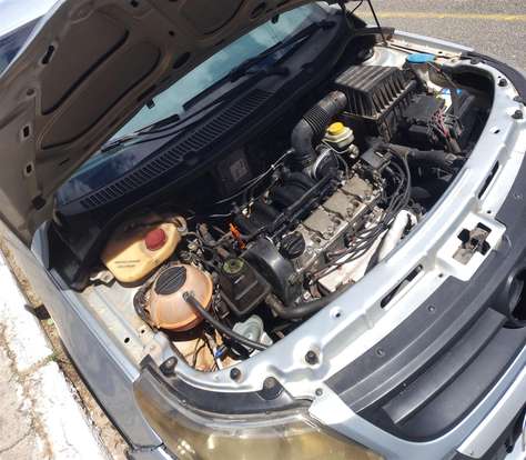 VOLKSWAGEN-GOL-2012