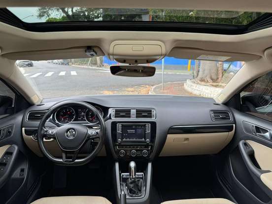 VOLKSWAGEN-JETTA-2016