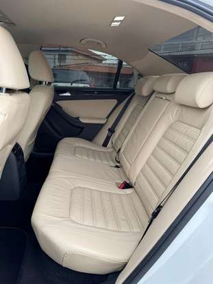 VOLKSWAGEN-JETTA-2016