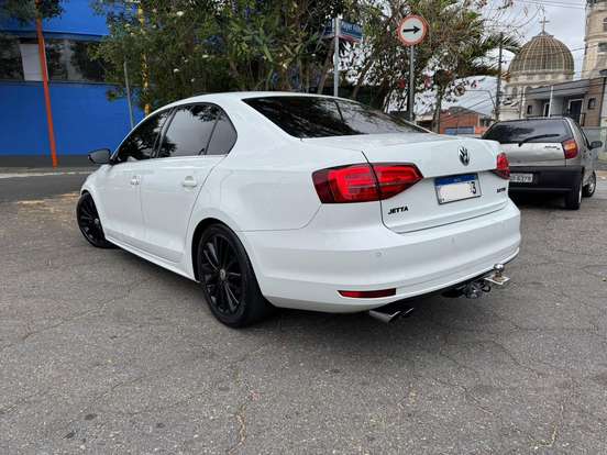 VOLKSWAGEN-JETTA-2016