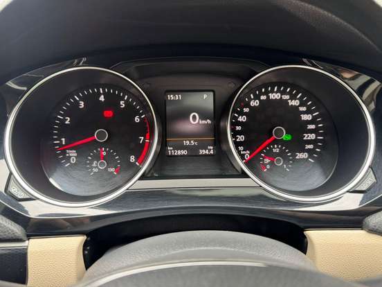 VOLKSWAGEN-JETTA-2016