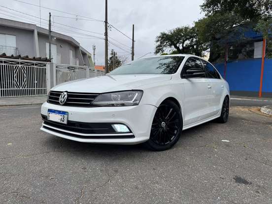 VOLKSWAGEN-JETTA-2016