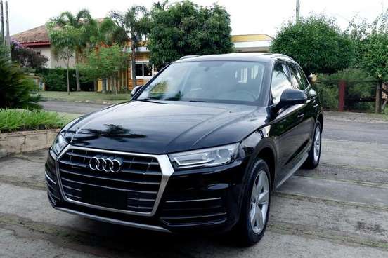 AUDI-Q5-2017
