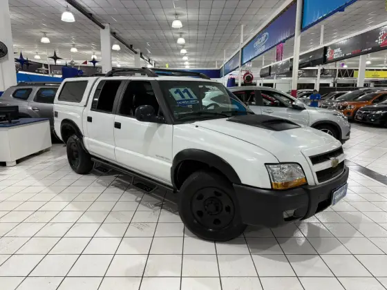 CHEVROLET S10 2.4 ADVANTAGE 4X2 CD 8V FLEX 4P MANUAL