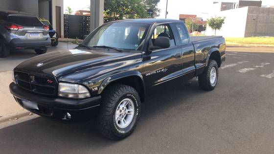 DODGE DAKOTA 5.2 R/T 4X2 CE V8 16V GASOLINA 2P AUTOMÁTICO