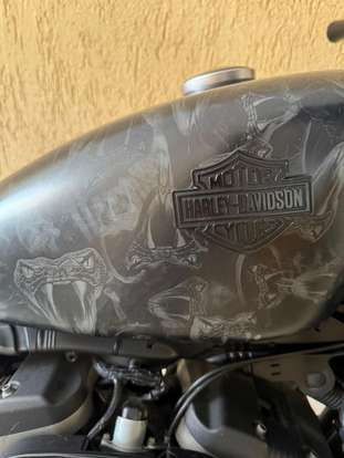 HARLEY-DAVIDSON-SPORTSTER IRON 883-2011