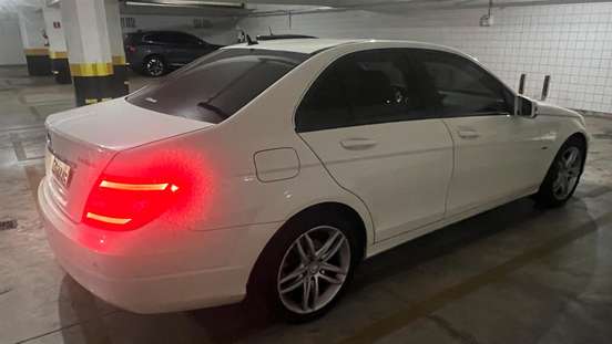 MERCEDES-BENZ-C 180-2011