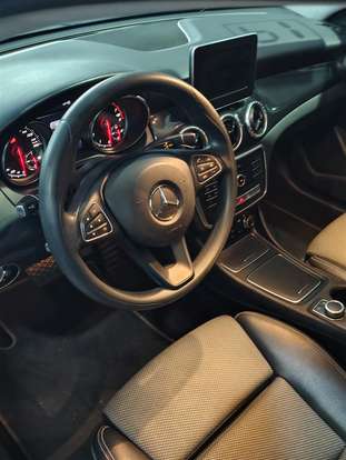 MERCEDES-BENZ-CLA 180-2019