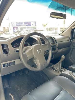 NISSAN-FRONTIER-2010