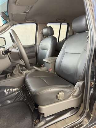 NISSAN-FRONTIER-2010