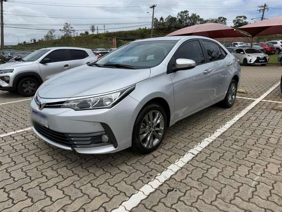 TOYOTA-COROLLA-2018