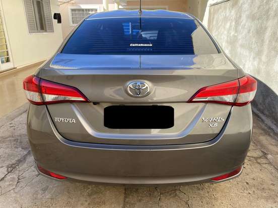 TOYOTA-YARIS-2019