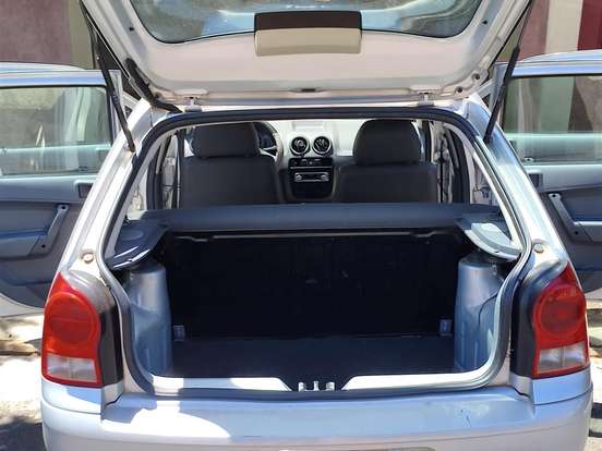 VOLKSWAGEN-GOL-1.0 MI 8V FLEX 4P MANUAL G.IV VOLKSWAGEN-GOL-2009
