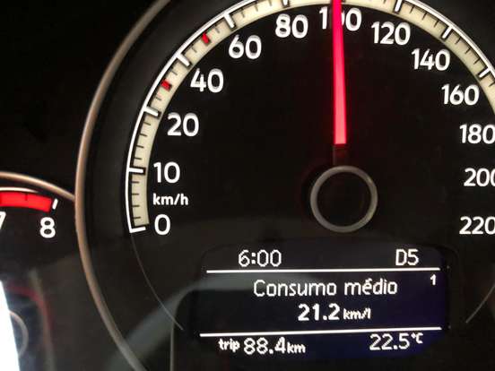 VOLKSWAGEN-UP-1.0 MPI MOVE UP 12V FLEX 4P AUTOMATIZADO VOLKSWAGEN-UP-2017
