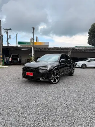 AUDI Q3 2.0 40 TFSI GASOLINA PERFORMANCE BLACK QUATTRO TIPTRONIC AUDI Q3 2.0 40 TFSI GASOLINA PERFORMANCE BLACK QUATTRO TIPTRONIC
