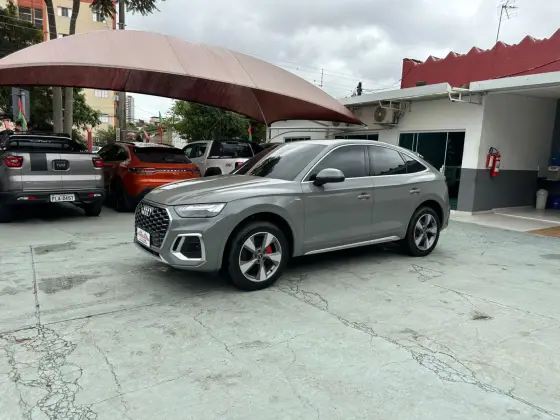 AUDI Q5 2.0 45 TFSI GASOLINA SPORTBACK S LINE QUATTRO S TRONIC AUDI Q5 2.0 45 TFSI GASOLINA SPORTBACK S LINE QUATTRO S TRONIC