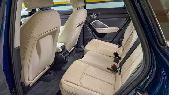 AUDI-Q3-2020