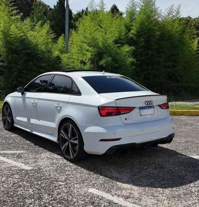 AUDI-RS3-2018