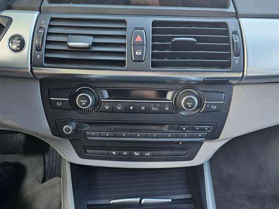 BMW-X5-4.8 I ENDURANCE 4X4 V8 32V GASOLINA 4P AUTOMÁTICO BMW-X5-2008