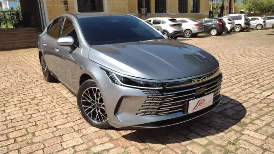 BYD KING 1.5 DM-I PHEV GS AUTOMÁTICO BYD KING 1.5 DM-I PHEV GS AUTOMÁTICO