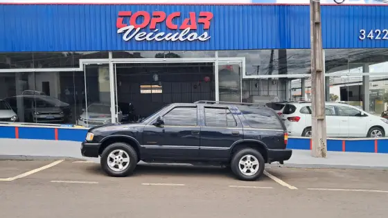 CHEVROLET BLAZER 2.8 DLX 4X4 12V TURBO INTERCOOLER DIESEL 4P MANUAL CHEVROLET BLAZER 2.8 DLX 4X4 12V TURBO INTERCOOLER DIESEL 4P MANUAL