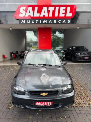CHEVROLET CLASSIC 1.0 MPFI LIFE 8V FLEX 4P MANUAL CHEVROLET CLASSIC 1.0 MPFI LIFE 8V FLEX 4P MANUAL
