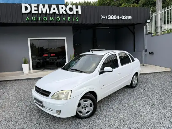 CHEVROLET CORSA 1.8 MPFI MAXX SEDAN 8V FLEX 4P MANUAL