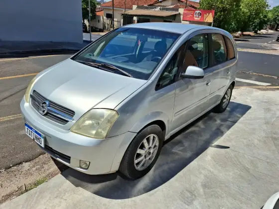 CHEVROLET MERIVA 1.8 MPFI 8V FLEX 4P MANUAL CHEVROLET MERIVA 1.8 MPFI 8V FLEX 4P MANUAL