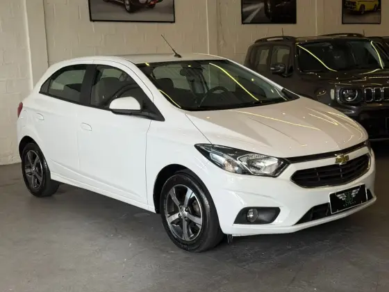 CHEVROLET ONIX 1.4 MPFI LTZ 8V FLEX 4P AUTOMÁTICO CHEVROLET ONIX 1.4 MPFI LTZ 8V FLEX 4P AUTOMÁTICO
