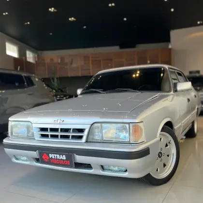 CHEVROLET OPALA 4.1 COMODORO SL/E 12V GASOLINA 4P MANUAL CHEVROLET OPALA 4.1 COMODORO SL/E 12V GASOLINA 4P MANUAL