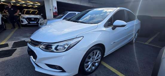 CHEVROLET-CRUZE-2018