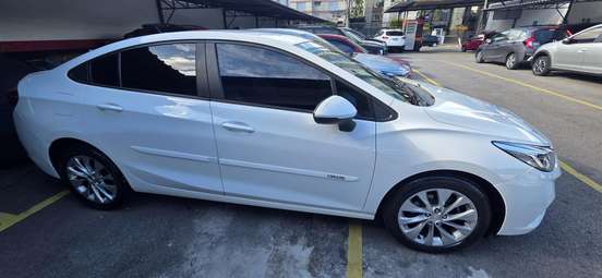 CHEVROLET-CRUZE-2018