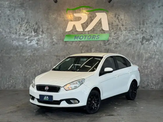 FIAT GRAND SIENA 1.4 MPI ATTRACTIVE 8V FLEX 4P MANUAL FIAT GRAND SIENA 1.4 MPI ATTRACTIVE 8V FLEX 4P MANUAL