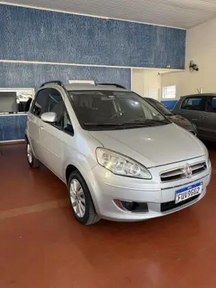 FIAT IDEA 1.4 MPI ATTRACTIVE 8V FLEX 4P MANUAL FIAT IDEA 1.4 MPI ATTRACTIVE 8V FLEX 4P MANUAL