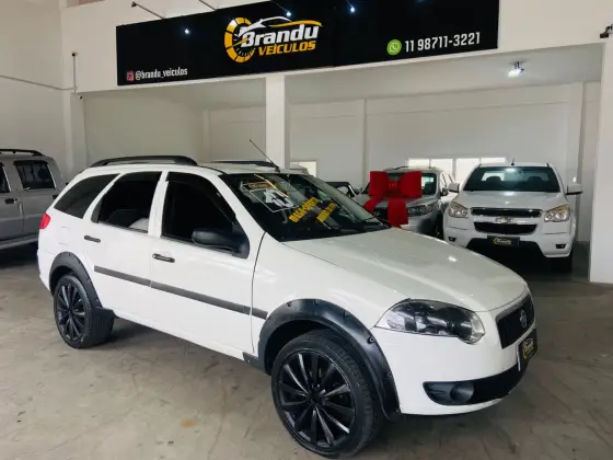 FIAT PALIO 1.8 MPI TREKKING WEEKEND 8V FLEX 4P MANUAL